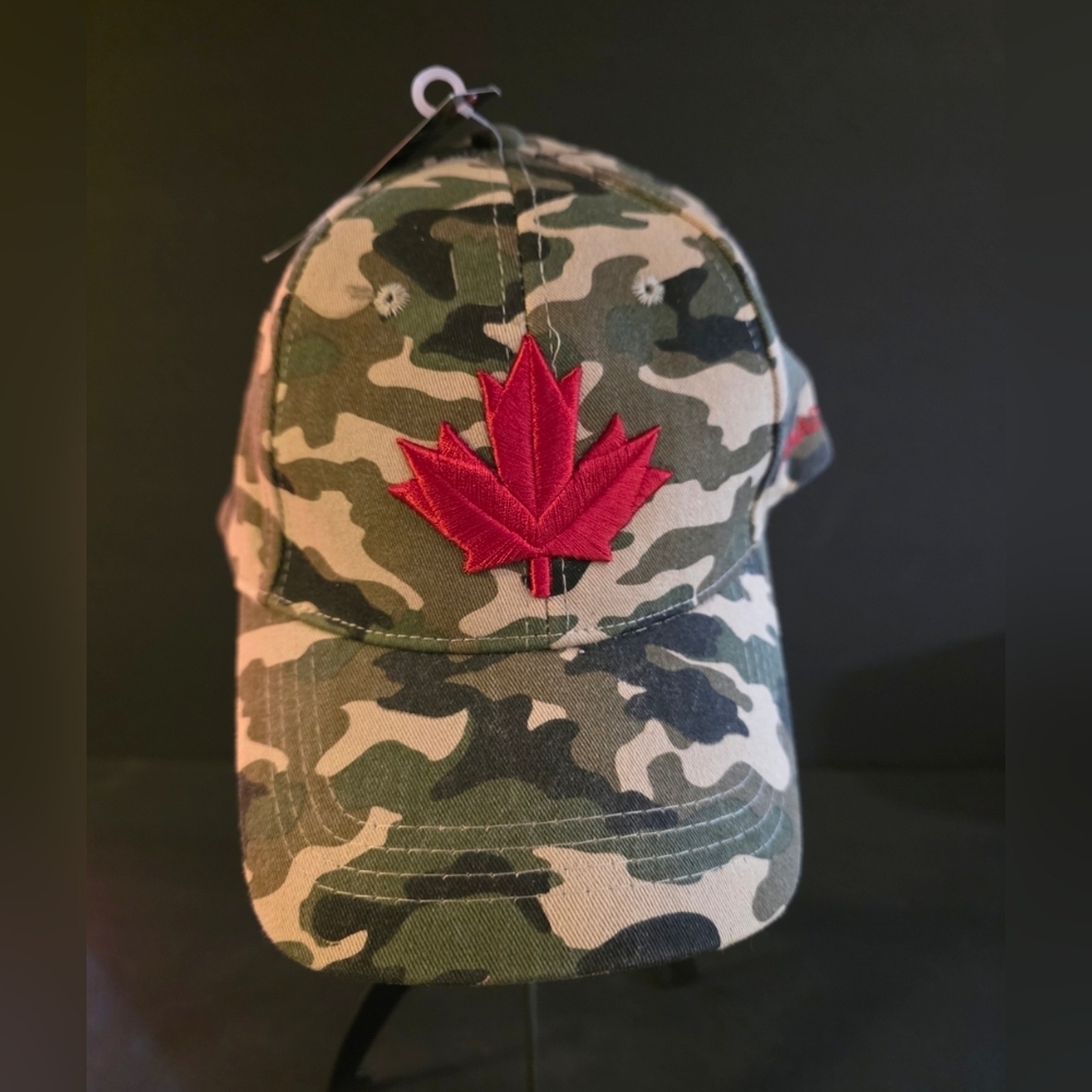 Camo Canada Leaf Gertex Hat Cap Trucker OS New With Tags Canadian